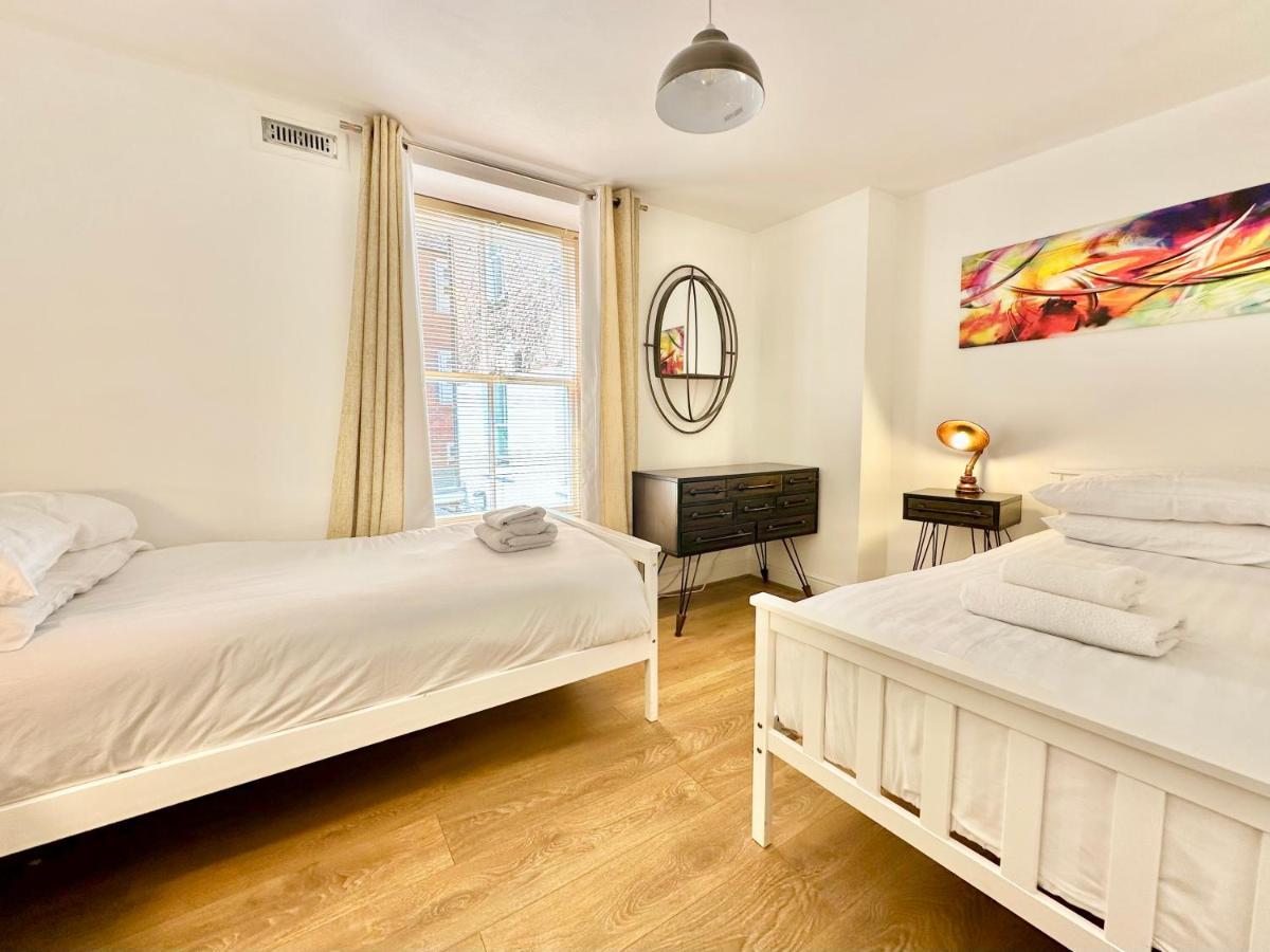 Riverside Apartment At Woodsmill Quay York Eksteriør billede
